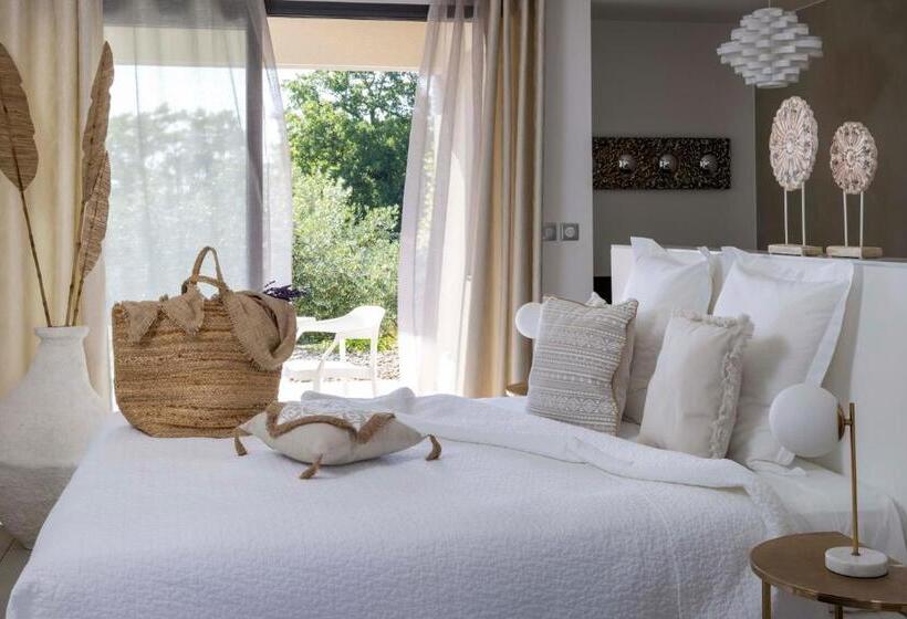 חדר יוקרתי, Le Mas Du Terme