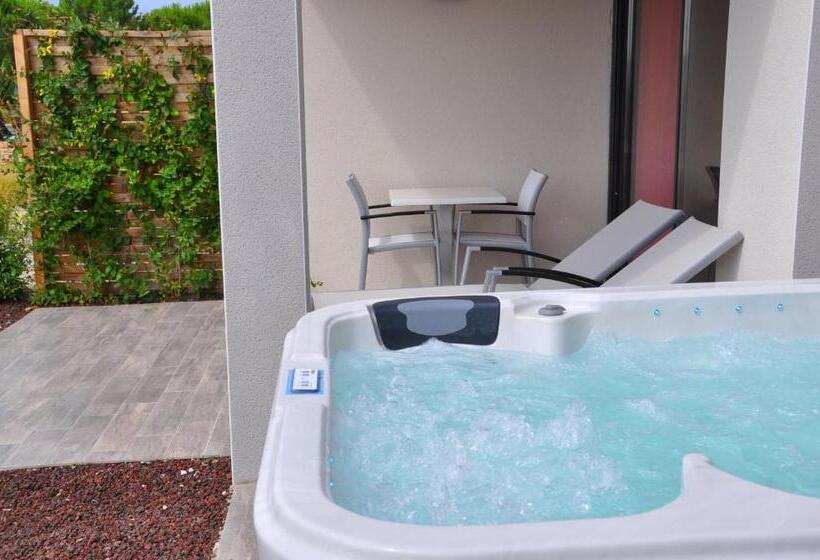 חדר יוקרתי, Le Mas Du Terme