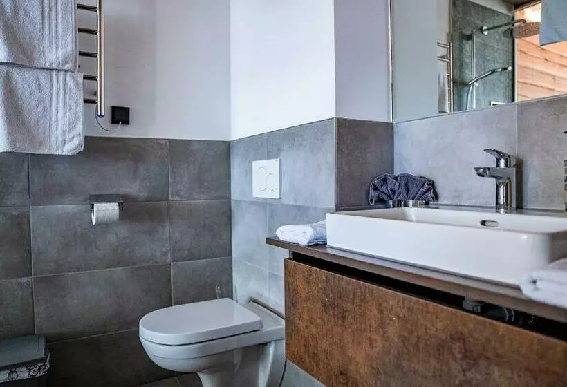 マウンテンビュースタンダードルーム, Quality Hosts Arlberg Hotel Lux Alpinae