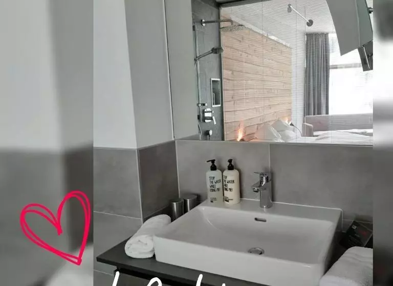 マウンテンビュースタンダードルーム, Quality Hosts Arlberg Hotel Lux Alpinae