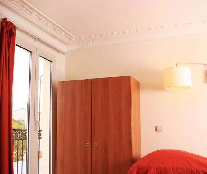 Chambre Quadruple Standard, Marignan