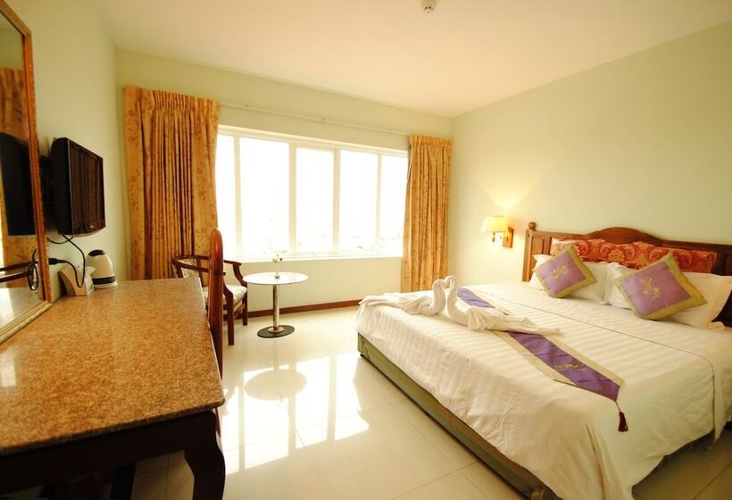 חדר דלוקס, Midland