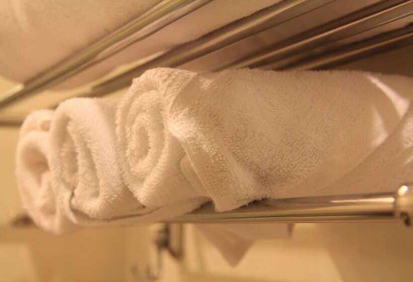 חדר סטנדרט, Midland