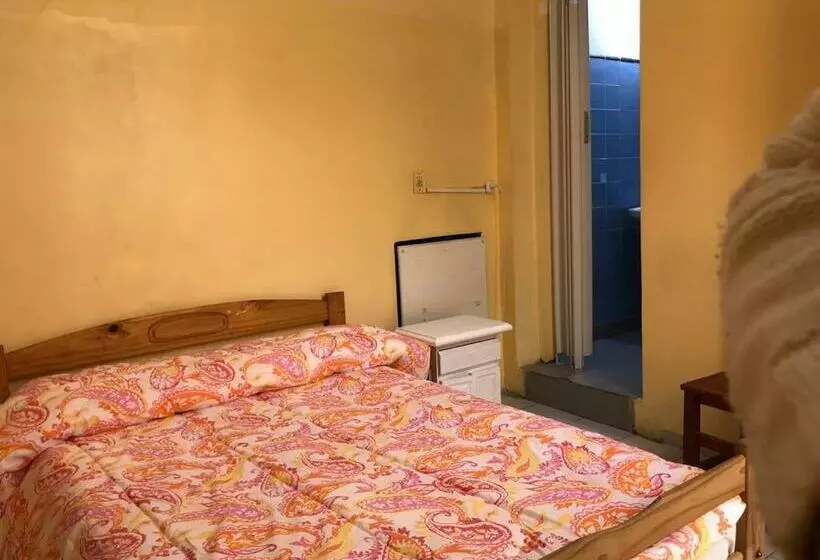 اتاق استاندارد, Mitre Suites