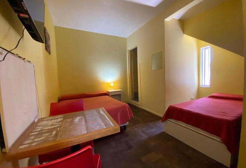 اتاق استاندارد سه نفره, Mitre Suites