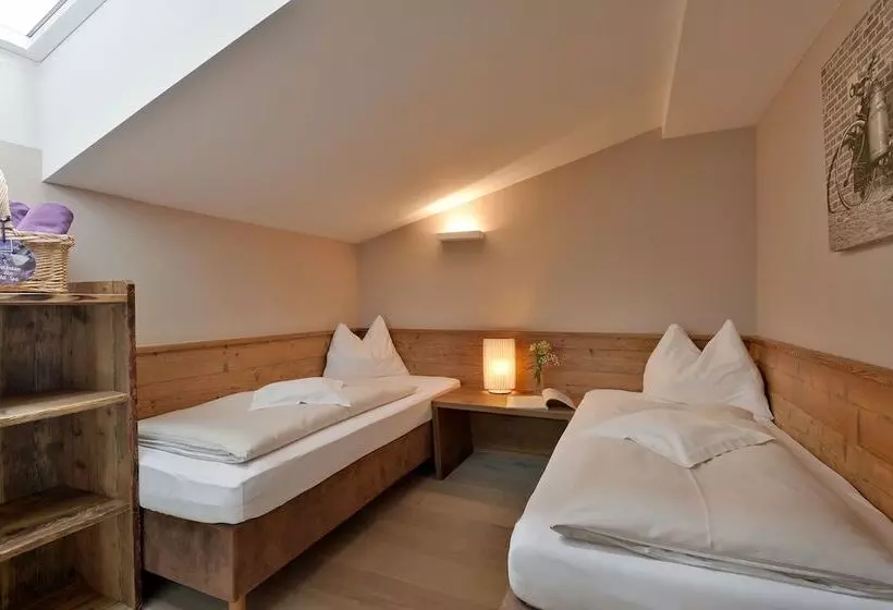 Standard Studio Mountain View, Penzinghof