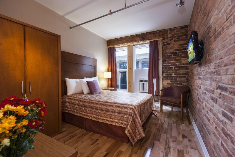 スタンダードルーム, Quartier Des Spectacles