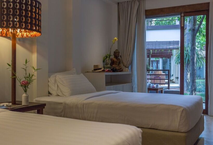 سوییت خانوادگی, Rokkhak River Resort