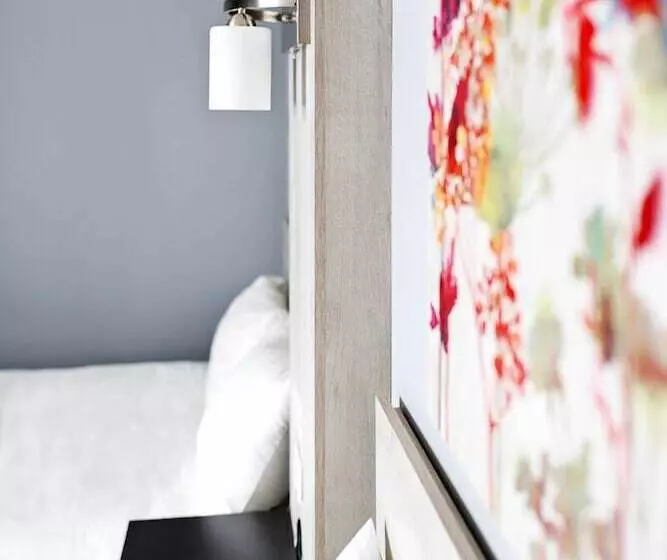 スイート, Travelodge By Wyndham Alma
