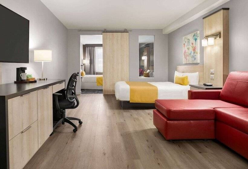 スイート, Travelodge By Wyndham Alma