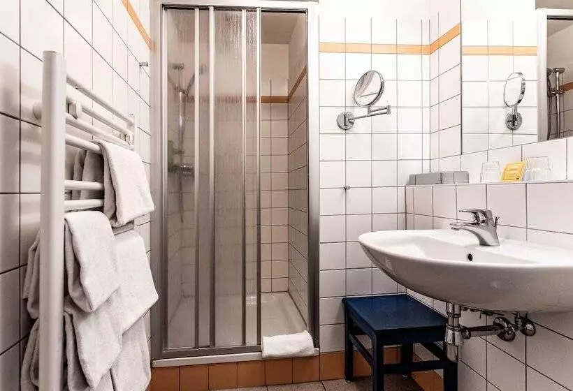 スタンダード４人部屋, Jufa Hotel Hochrindl