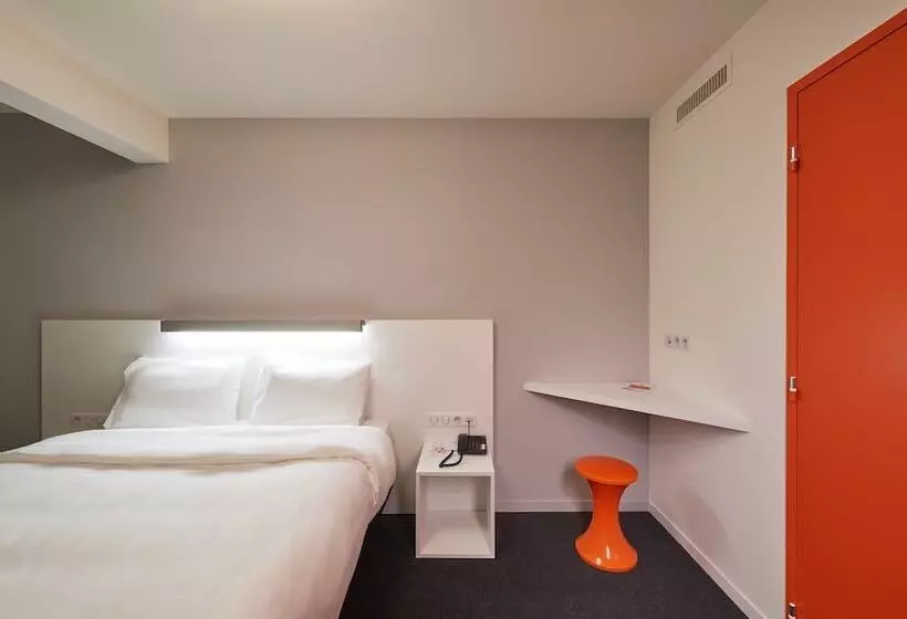 اتاق استاندارد, Le Nex Hotel Tarbes 