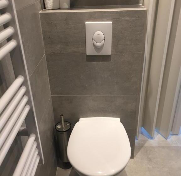 带露台的标准房间, Le Thimothée : Hôtel & Studios