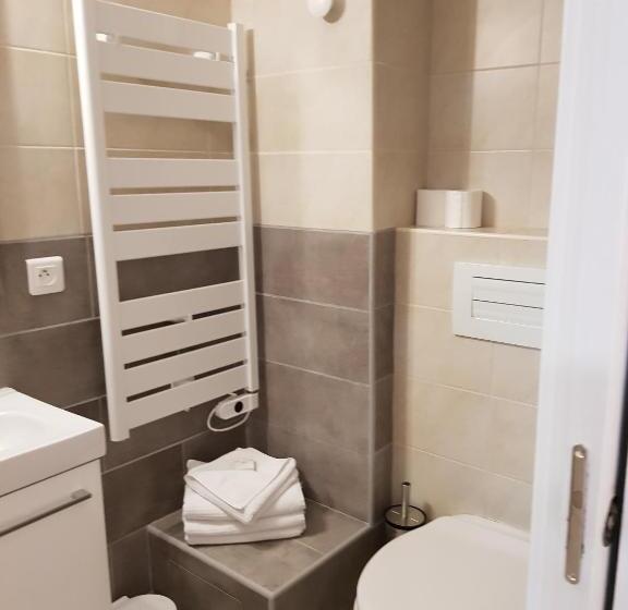 带露台的标准工作室, Le Thimothée : Hôtel & Studios