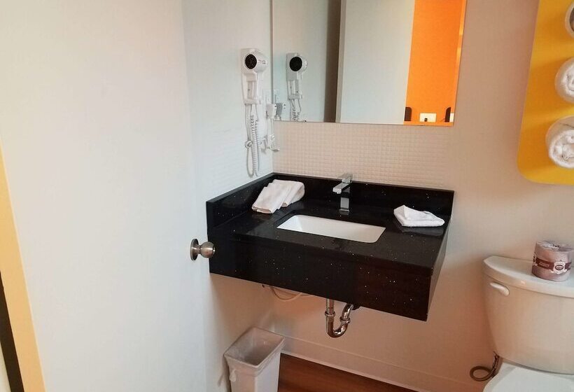 Deluxe Suite, Motel 6 Cranbrook, Bc