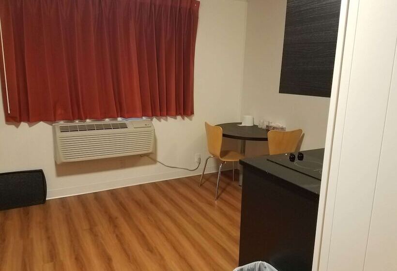 Deluxe Suite, Motel 6 Cranbrook, Bc