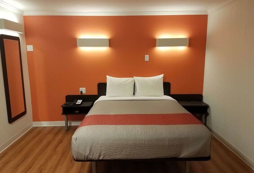 Deluxe Suite, Motel 6 Cranbrook, Bc