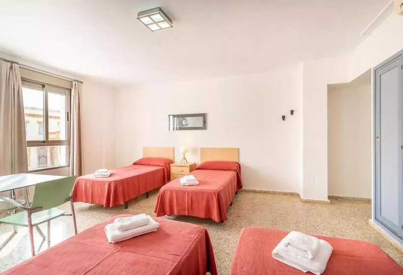 スタンダードルーム, Albergue Inturjoven Chipiona Hostel