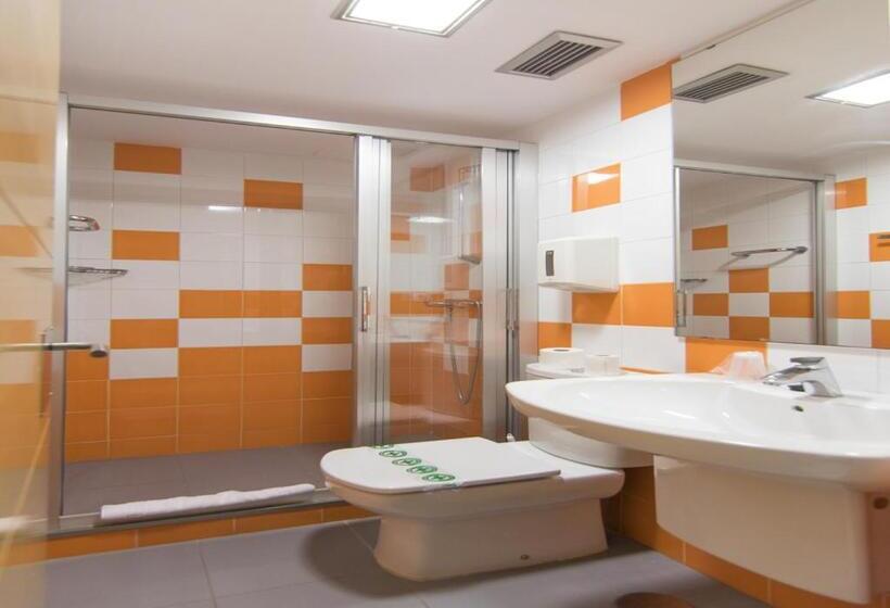 اتاق استاندارد چهار تخته, Albergue Inturjoven Chipiona   Hostel