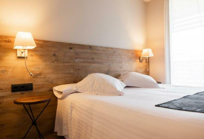 آپارتمان 1 خوابه, Arrels D'emporda