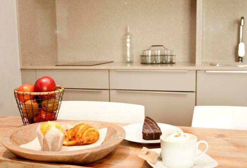 آپارتمان 1 خوابه, Arrels D'emporda