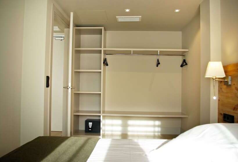 آپارتمان 1 خوابه, Arrels D'emporda