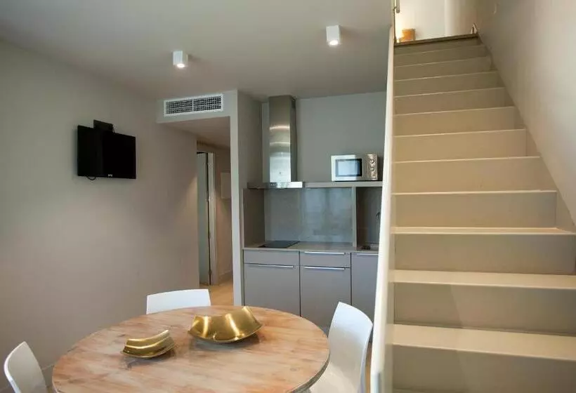 آپارتمان دوبلکس 1 خوابه, Arrels D'emporda