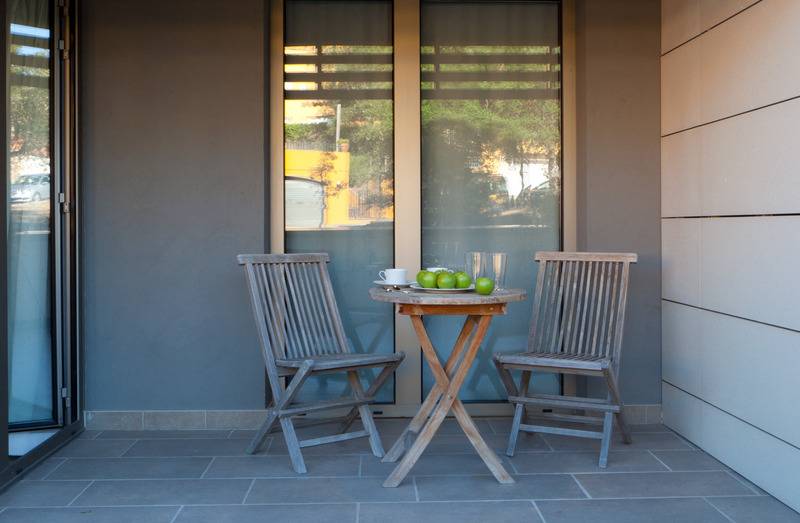 آپارتمان 2 خوابه, Arrels D'emporda