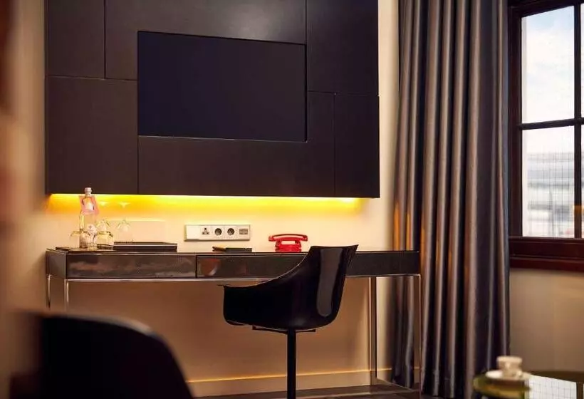 اتاق استاندارد با چشمانداز, Art Otel Amsterdam, Powered By Radisson Hotels
