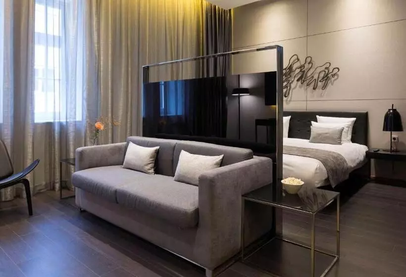 سوئیت جونیور با تخت بزرگ, Art Otel Amsterdam, Powered By Radisson Hotels