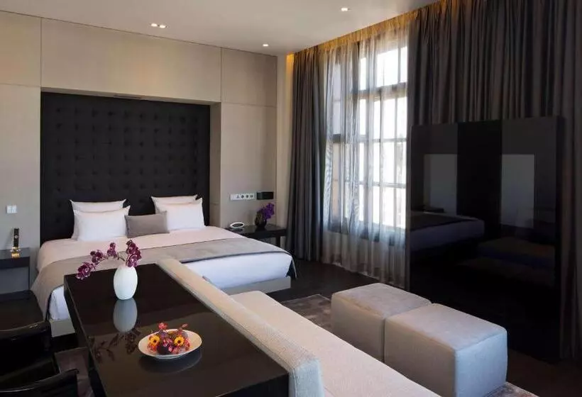 سوئیت جونیور با چشمانداز, Art Otel Amsterdam, Powered By Radisson Hotels