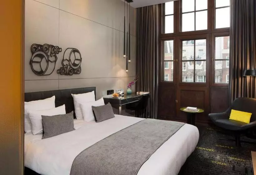 سوئیت جونیور با چشمانداز, Art Otel Amsterdam, Powered By Radisson Hotels