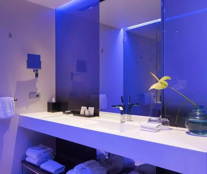 اتاق استاندارد, Art Otel Amsterdam, Powered By Radisson Hotels