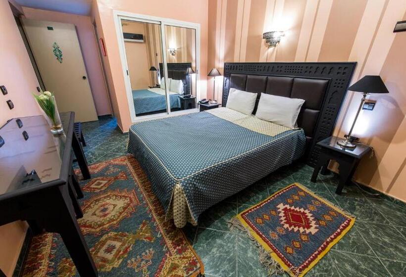 스탠다드 싱글 룸, Akouas