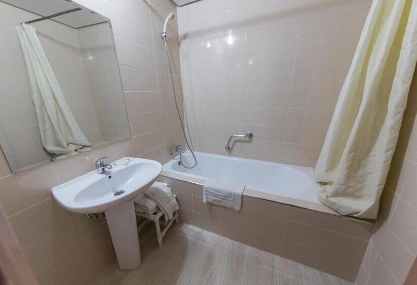 스탠다드 싱글 룸, Akouas