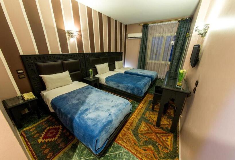 스탠다드 트리플 룸, Akouas