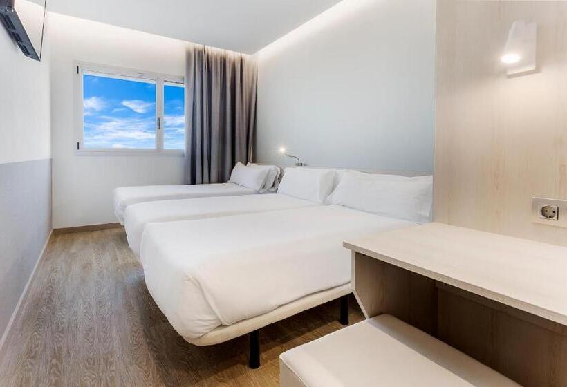 غرفة قياسية ثلاثية, B&b Hotel Barcelona Viladecans