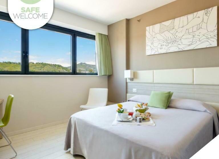 اتاق اجرایی, Cristina