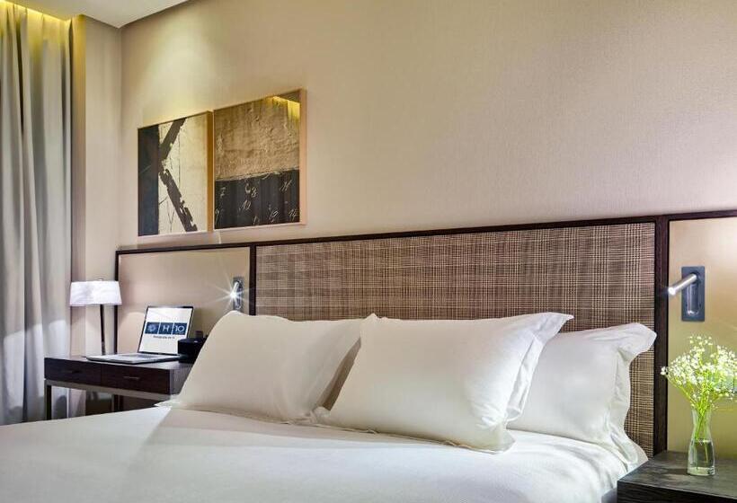 Номер Deluxe с Террасой, H10 Art Gallery 4* Sup