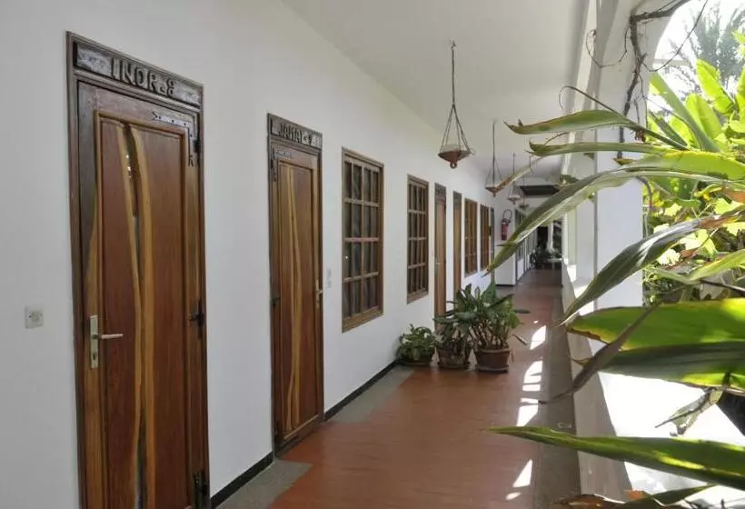 اتاق استاندارد با بالکن, Hôtel Kadiandoumagne