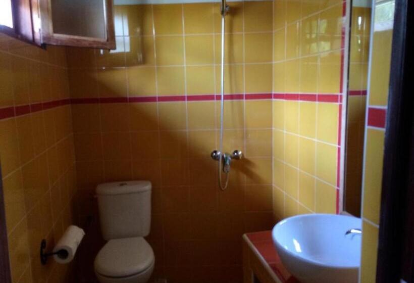 اتاق استاندارد با چشمانداز باغ, Hôtel Kadiandoumagne