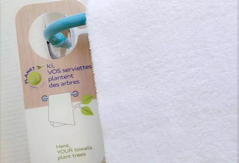 Quarto Estandar para Deficientes Físicos, Ibis Bata