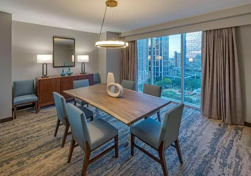 Quarto Estandar, Ibis Bata
