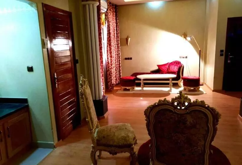 ジュニアスイート, Kasbah Sirocco