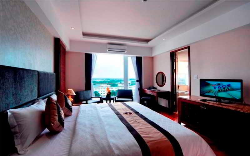 اتاق لوکس با چشم‌انداز شهر, Moonlight Hotel Hue