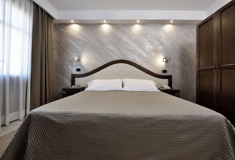 غرفة قياسية, Nicoletta