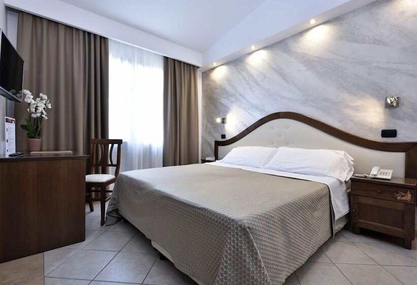 غرفة قياسية, Nicoletta