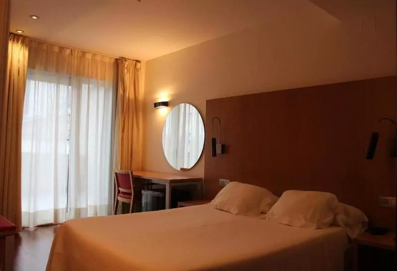 Habitación Estándar, Ril