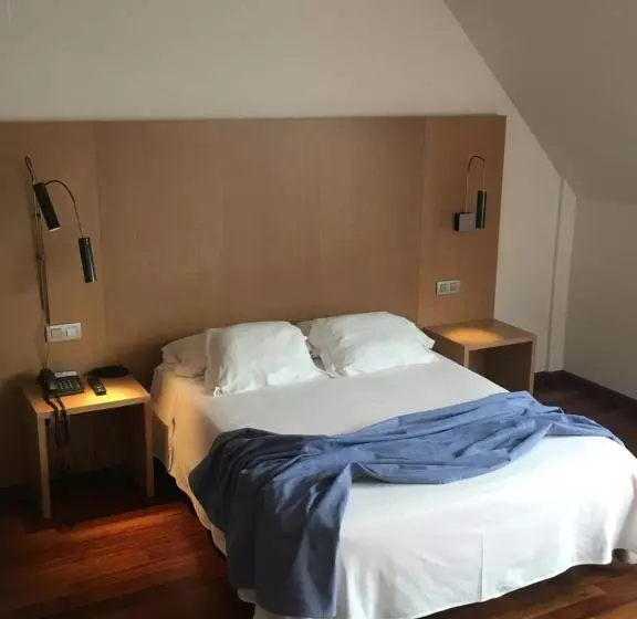 Habitación Superior, Ril