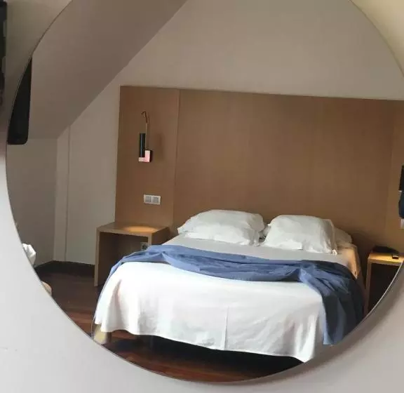 Habitación Superior, Ril
